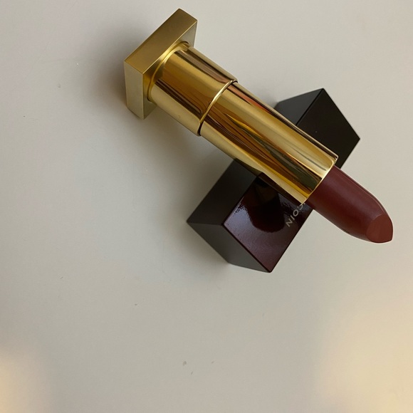 Kevyn aucoin lipstick - Picture 4 of 4